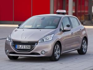 Peugeot 208 Fahrschule 5-Door 2012 года